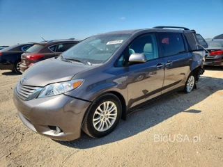 TOYOTA SIENNA XLE 8-PASSENGER