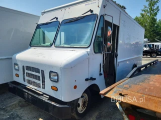 FORD ECONOLINE E450 SUPER DUTY COMMERCIAL STRIPPED CHASSIS