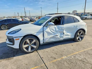 PORSCHE MACAN BASE