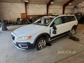 VOLVO XC70 3.2