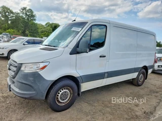 MERCEDES-BENZ SPRINTER 2500/3500