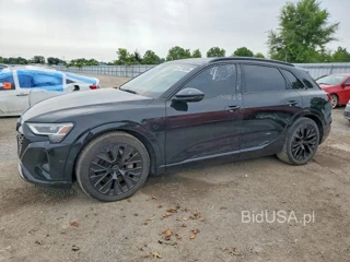 AUDI Q8 E-TRON PREMIUM