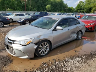 TOYOTA CAMRY HYBRID XLE
