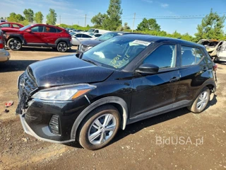 NISSAN KICKS PLAY S