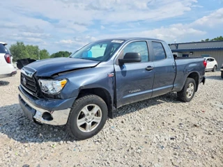 TOYOTA TUNDRA SR5