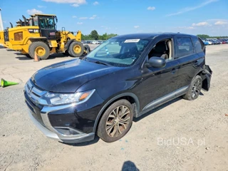 MITSUBISHI OUTLANDER SE