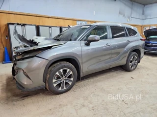 TOYOTA HIGHLANDER XLE