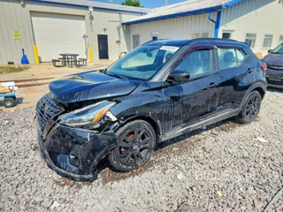 NISSAN KICKS SR