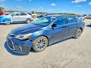 TOYOTA AVALON XLE PLUS