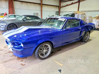 FORD MUSTANG