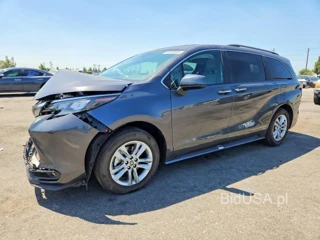 TOYOTA SIENNA XLE 7-PASSENGER