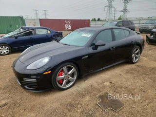 PORSCHE PANAMERA GTS