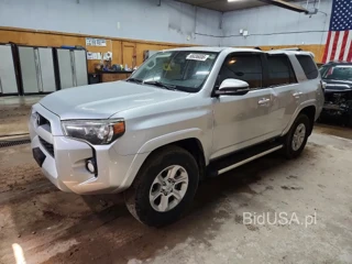 TOYOTA 4RUNNER SR5 PREMIUM