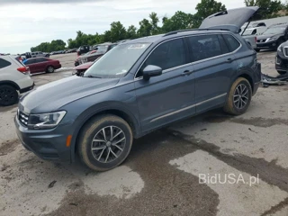 VOLKSWAGEN TIGUAN SE