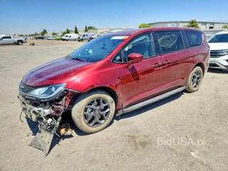 CHRYSLER PACIFICA TOURING PLUS
