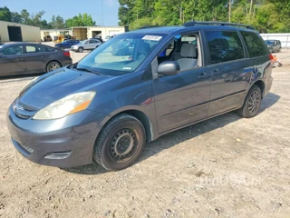 TOYOTA SIENNA LE 8-PASSENGER