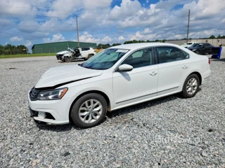 VOLKSWAGEN PASSAT S