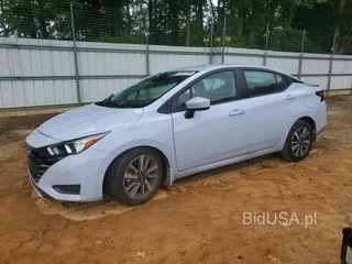 NISSAN VERSA SV