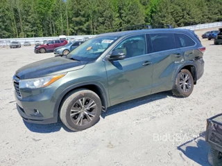 TOYOTA HIGHLANDER XLE