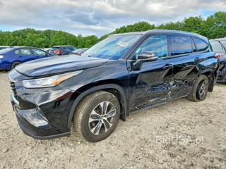 TOYOTA HIGHLANDER XLE