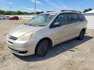 TOYOTA SIENNA LE 7 PASSENGER