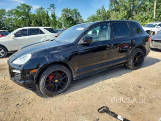 PORSCHE CAYENNE GTS