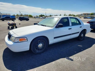 FORD CROWN VICTORIA POLICE INTERCEPTOR