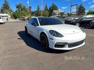 PORSCHE PANAMERA 2