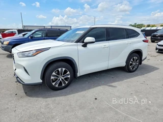 TOYOTA HIGHLANDER XLE