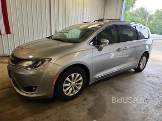 CHRYSLER PACIFICA TOURING L