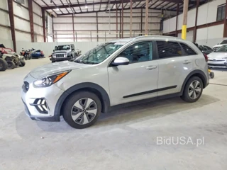 KIA NIRO LX
