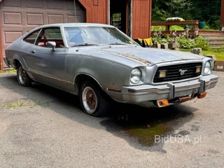 FORD MUSTANG