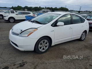 TOYOTA PRIUS BASE