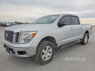 NISSAN TITAN S