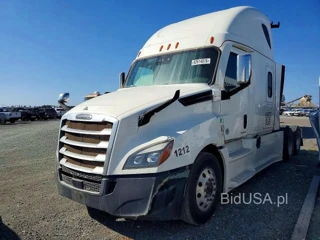 FREIGHTLINER CASCADIA 126