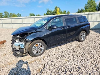 TOYOTA SIENNA LIMITED 7-PASSENGER