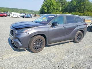 TOYOTA HIGHLANDER XLE