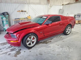 FORD MUSTANG GT