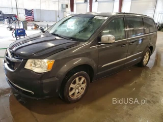CHRYSLER TOWN & COUNTRY TOURING L