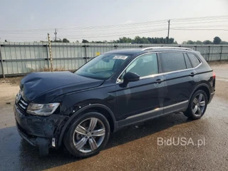VOLKSWAGEN TIGUAN SE