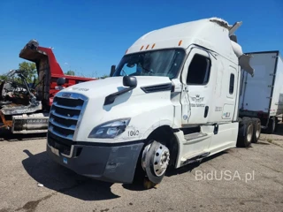 FREIGHTLINER CASCADIA 126
