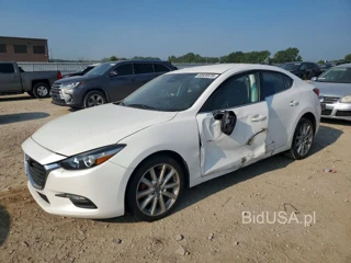 MAZDA 3 TOURING