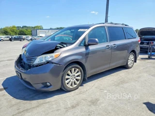 TOYOTA SIENNA XLE 7-PASSENGER