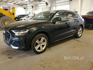 AUDI Q8 PREMIUM