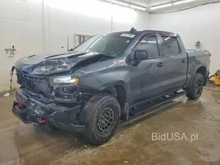 CHEVROLET SILVERADO K1500 LT TRAIL BOSS