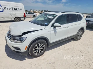 VOLKSWAGEN TIGUAN SE
