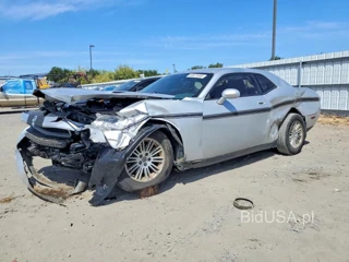 DODGE CHALLENGER SE