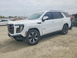 GMC YUKON AT4
