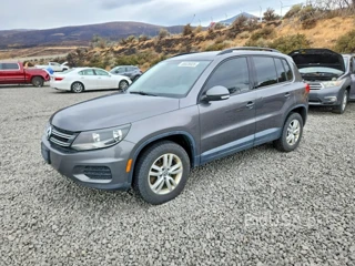 VOLKSWAGEN TIGUAN S