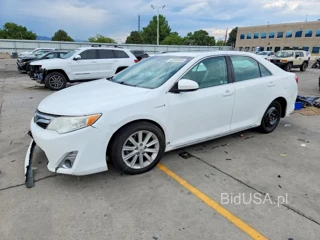 TOYOTA CAMRY HYBRID XLE